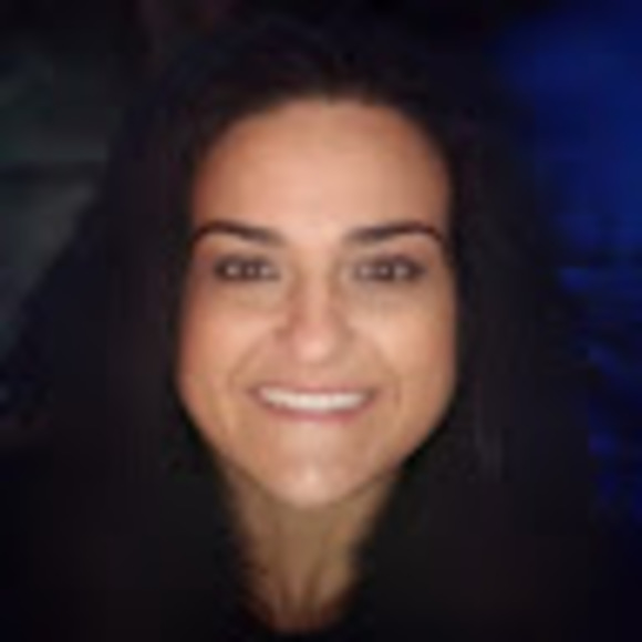 Meet your Posher, Kelli - Picture 1 of 1